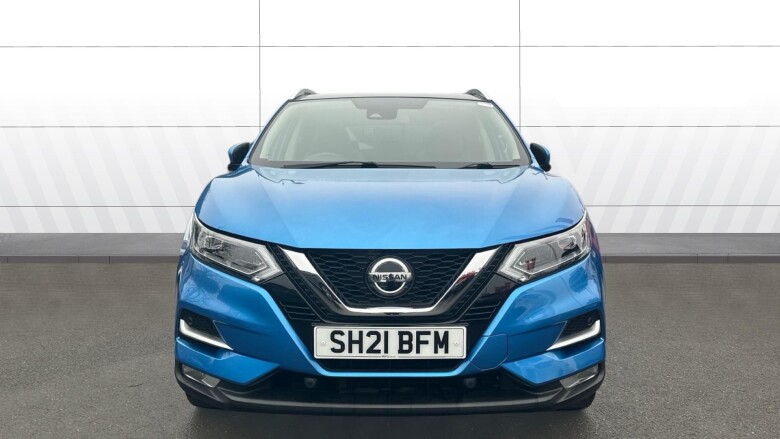 Nissan Qashqai 1.3 DiG-T N-Motion 5dr Petrol Hatchback